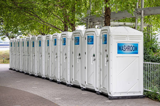 Best Portable restroom trailer rental  in Oral City, FL