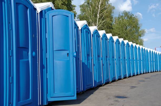 Portable Toilet Options We Offer in Floral City, FL